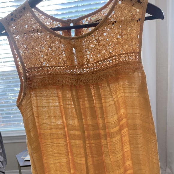 MaxStudio Golden Yellow Tank with Floral Lace Neckline - Size Small - Picture 6 of 6